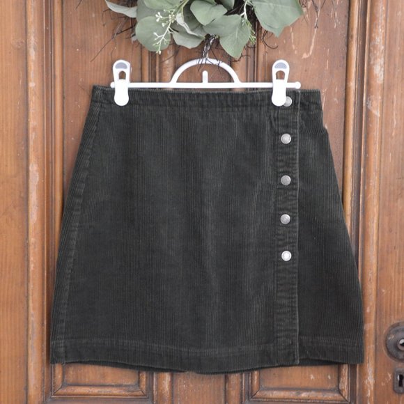 GAP Dresses & Skirts - Gap Green Corduroy Mini Skirt